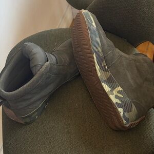 Sorel N and Out Ankle Boots